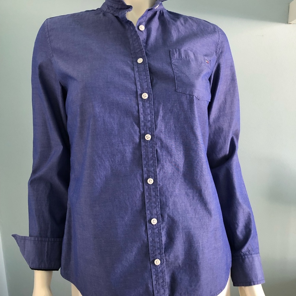 Tommy Hilfiger blue blouse size M.